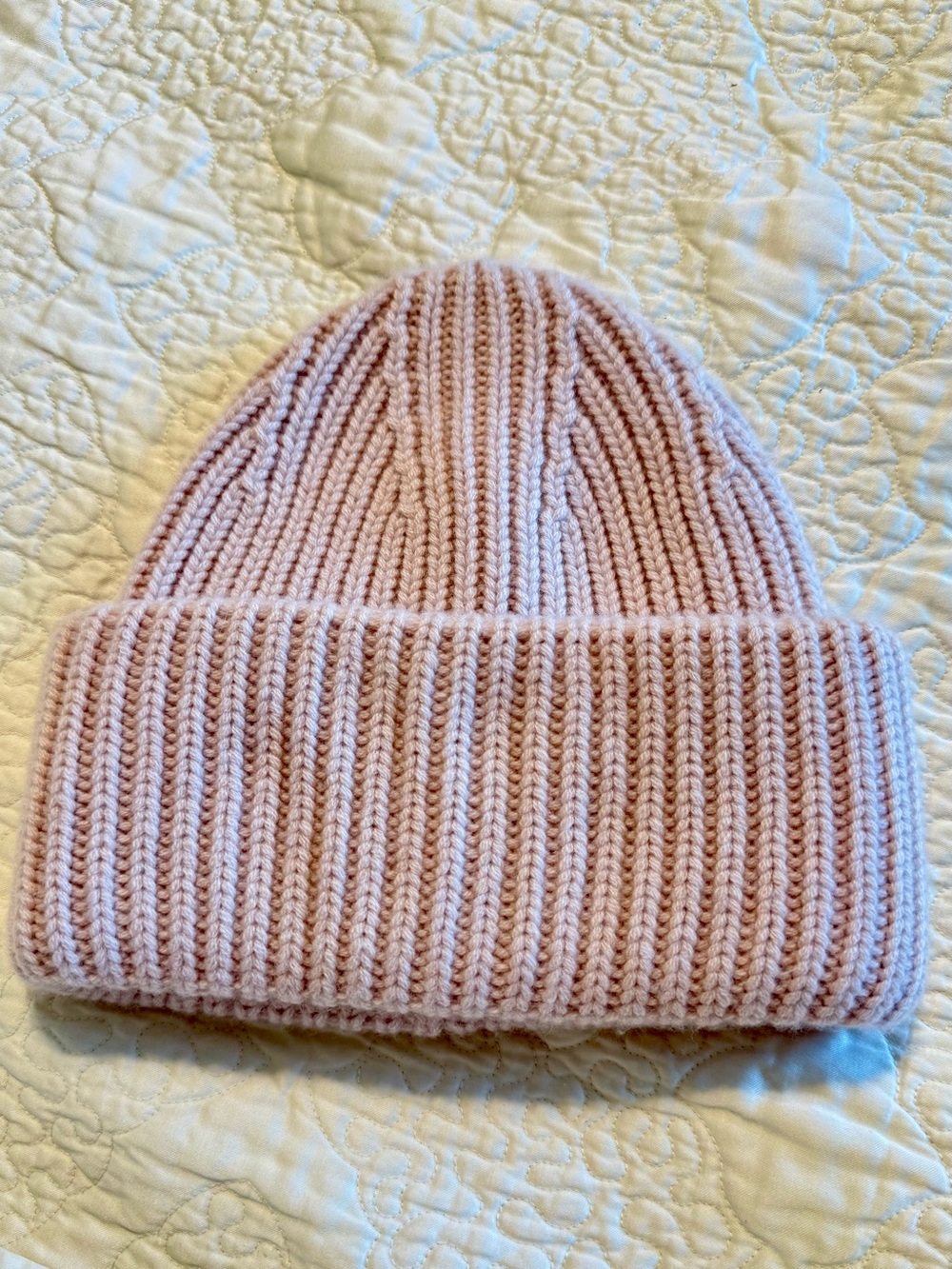 AMATO Cashmere Thick Ribbed Beanie - Picture 4 of 8
